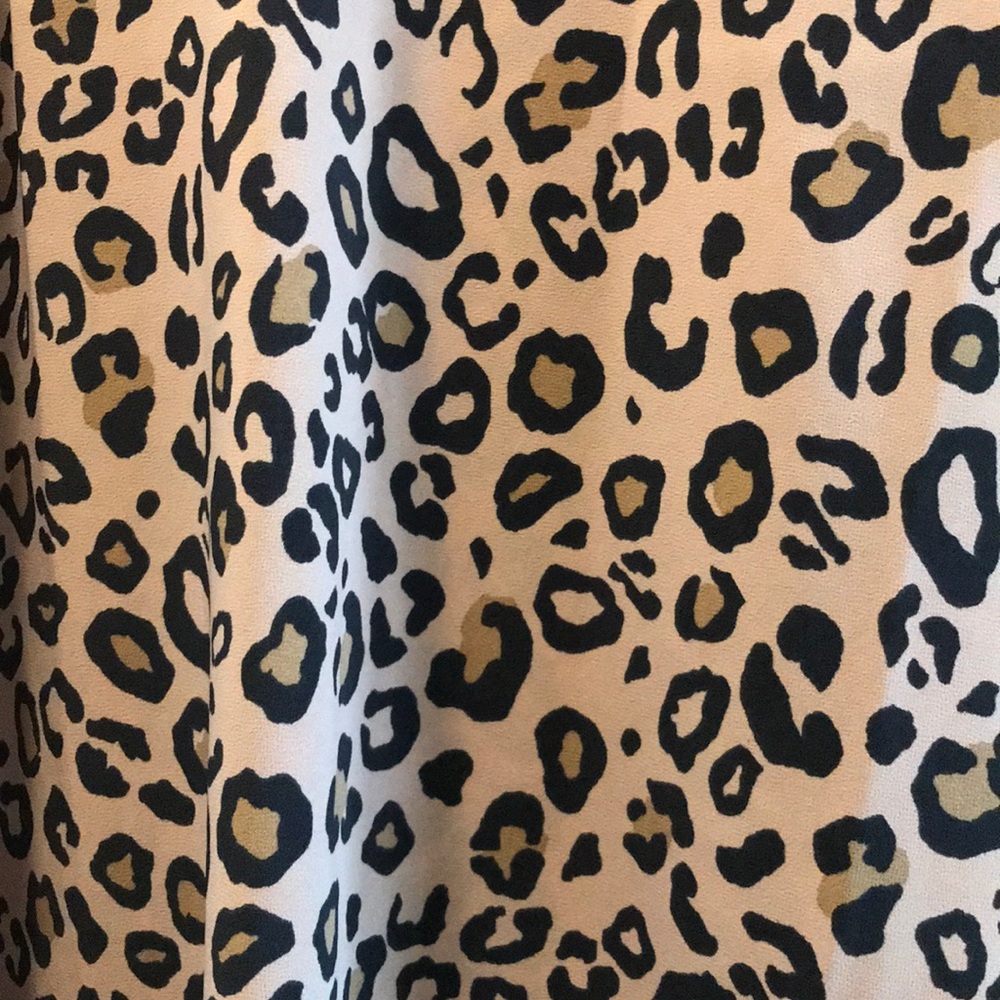 Pink leopard skirt - Picture 3 of 7